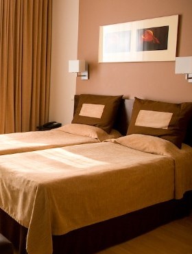 ビジネスホテル